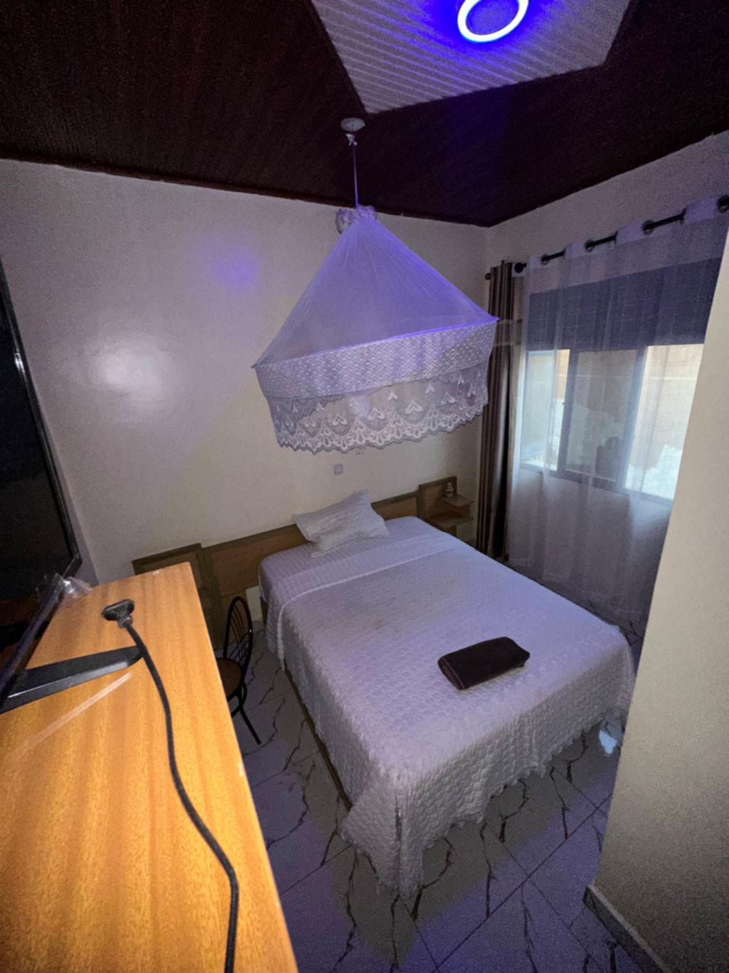 Anna Gold Hotel Kigali Buitenkant foto
